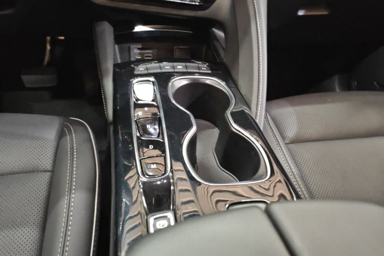 Used Buick Envision 2022 Encore Plus 652T Five-Seat Luxury Model Gear Lever