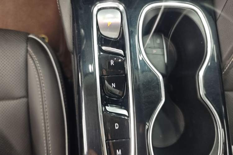 Used Buick Envision 2022 Encore S 552T Two-Wheel-Drive Luxury Model Gear Lever