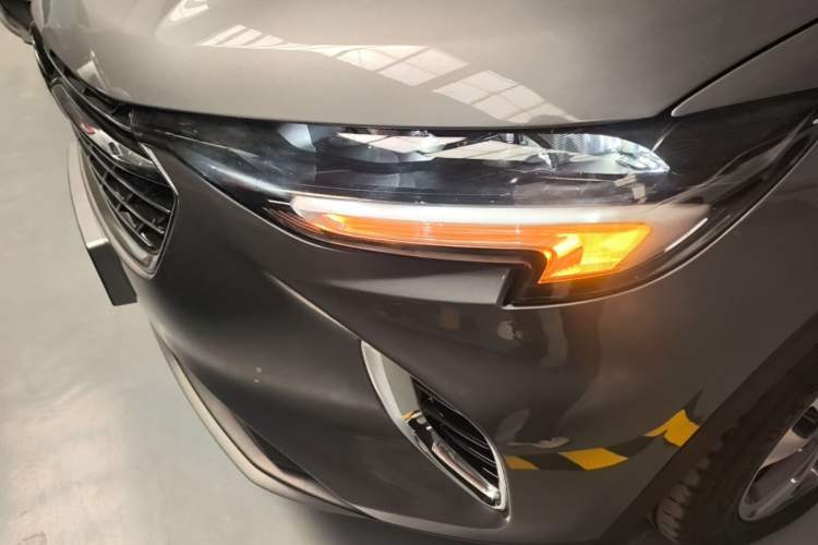 Used Buick Envision 2022 Facelift Encore S 552T Two-Wheel Drive Elite Model Left Front Headlight