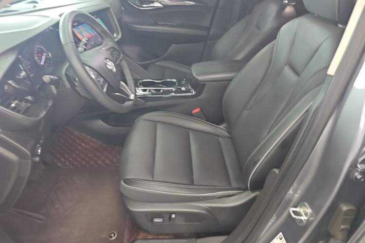 Used Buick Envision 2022 Encore S 552T Two-Wheel-Drive Luxury Model Left Front Seat