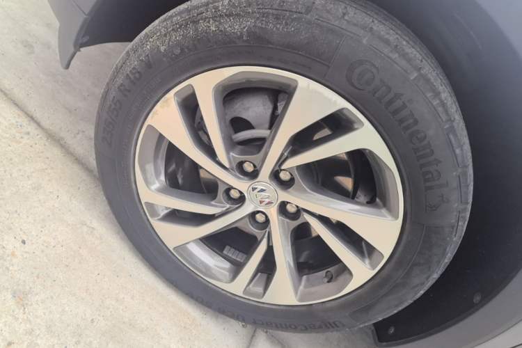 Used Buick Envision 2022 Encore S 652T Two-Wheel Drive Elite Model Left Front Wheel Hub