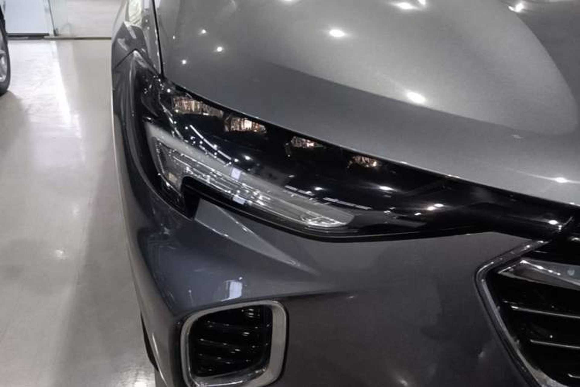 Used Buick Envision 2022 Encore S 552T Two-Wheel-Drive Luxury Model Right Front Headlight