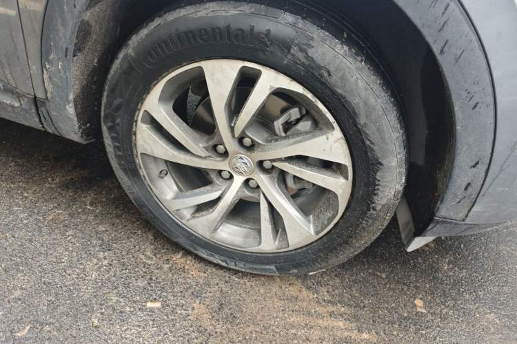 Used Buick Envision 2022 Encore S 552T Two-Wheel Drive Elite Model Right Front Wheel Hub