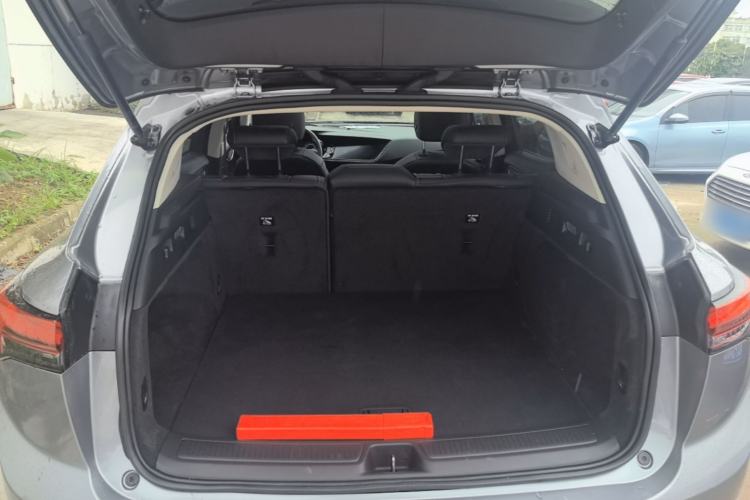 Used Buick Envision 2022 Encore S 652T Two-Wheel Drive Elite Model Trunk