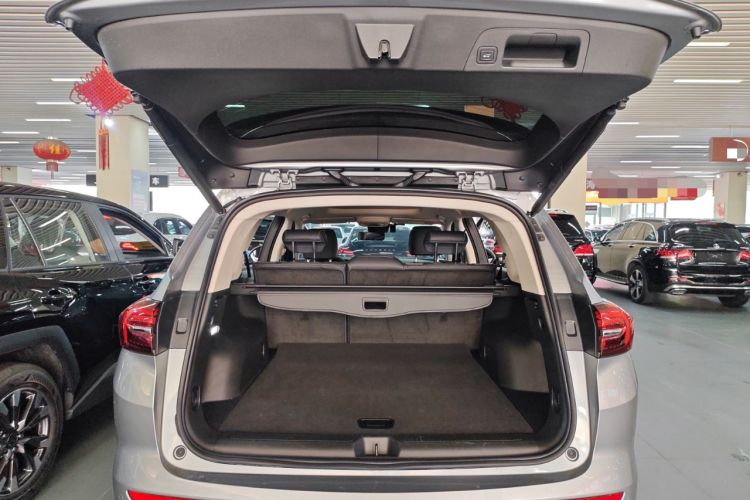 Used Buick Envision 2022 Encore Plus 652T Five-Seat Luxury Model Trunk