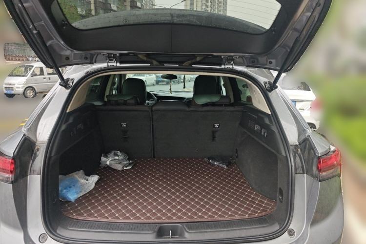Used Buick Envision 2022 Encore S 552T Two-Wheel Drive Elite Model Trunk