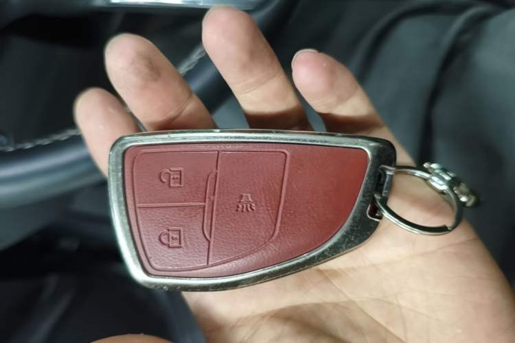 Used Buick Envision 2022 Encore S 552T Two-Wheel-Drive Luxury Model Vehicle Key