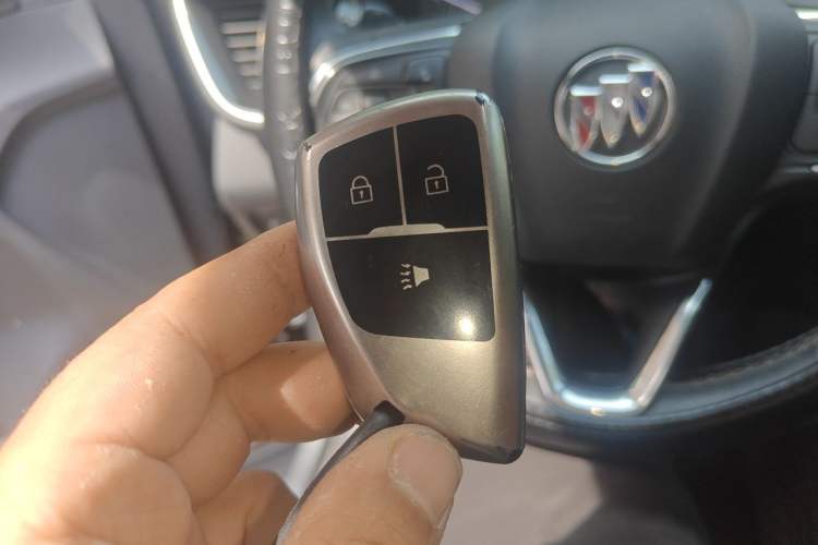 Used Buick Envision 2022 Facelift Encore S 552T Two-Wheel-Drive Luxury Model Vehicle Key