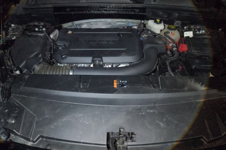 Used Buick Envision 2022 Encore Plus 652T Five-Seat Luxury Model Engine Bay