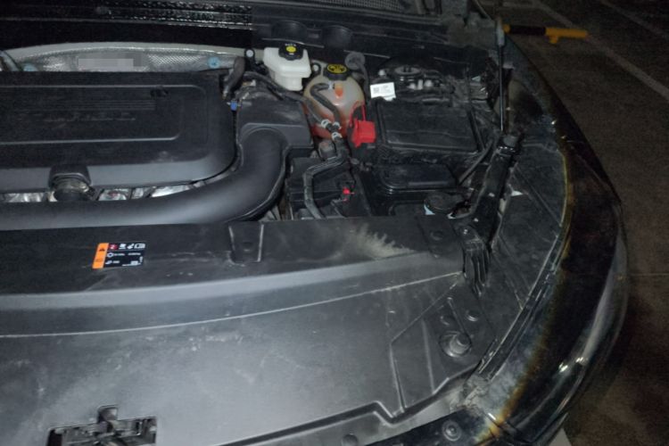 Used Buick Envision 2022 Encore Plus 652T Five-Seat Luxury Model Engine Bay Left