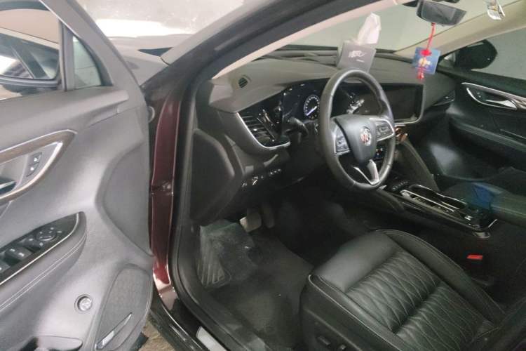Used Buick Envision 2022 Encore S AWD Avenir Driver Seat