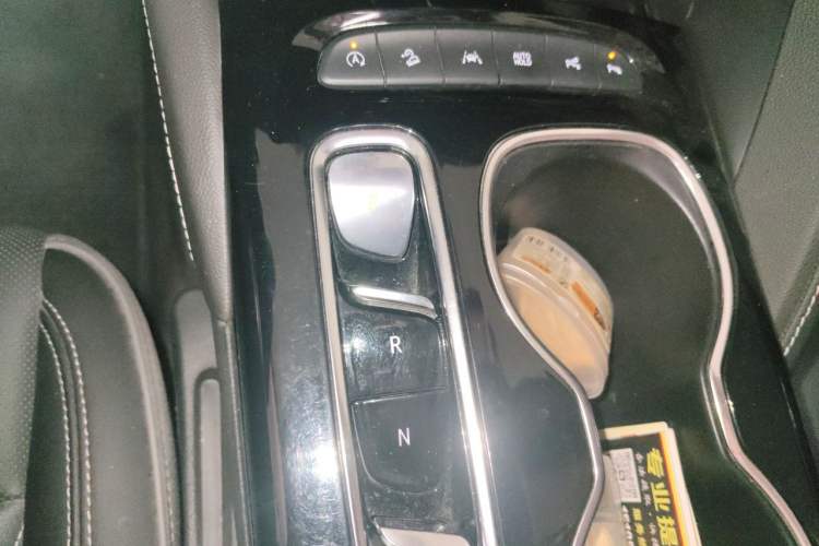 Used Buick Envision 2022 Encore S AWD Avenir Gear Lever
