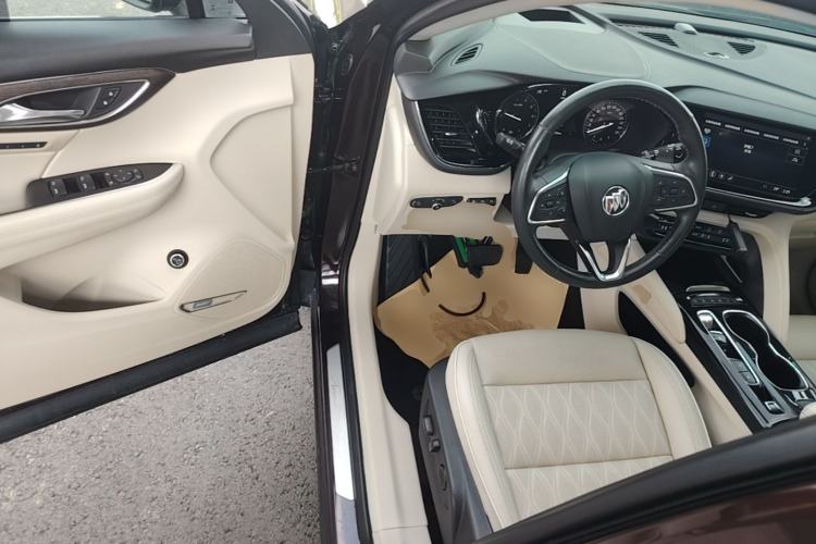Used Buick Envision 2022 Encore S AWD Avenir Driver Seat