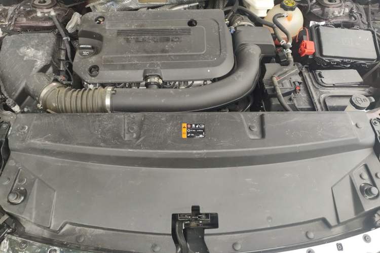 Used Buick Envision 2022 Facelift Encore S 4x4 Avenir Engine Bay