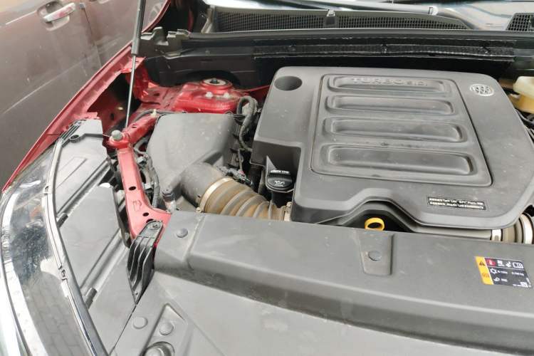 Used Buick Envision 2022 Encore S 552T Two-Wheel-Drive Luxury Model Engine Bay Right