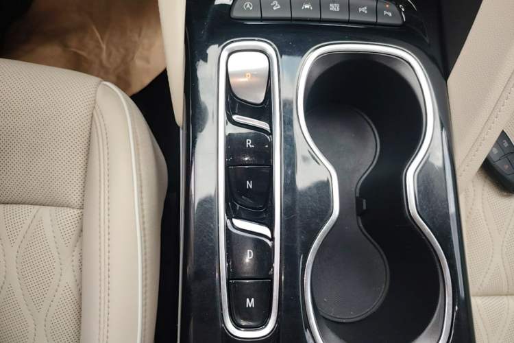 Used Buick Envision 2022 Encore S AWD Avenir Gear Lever