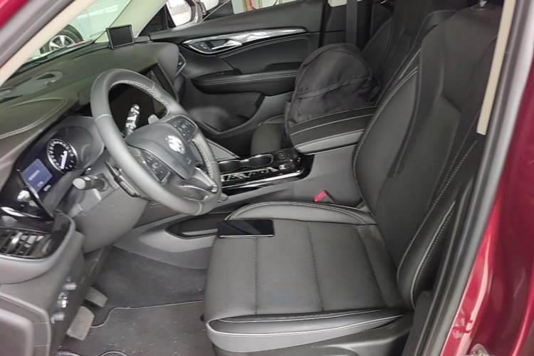 Used Buick Envision 2022 Encore S 552T Two-Wheel-Drive Luxury Model Left Front Seat