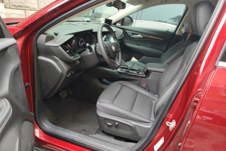 Used Buick Envision 2022 Encore S 552T Two-Wheel-Drive Luxury Model Left Front Seat