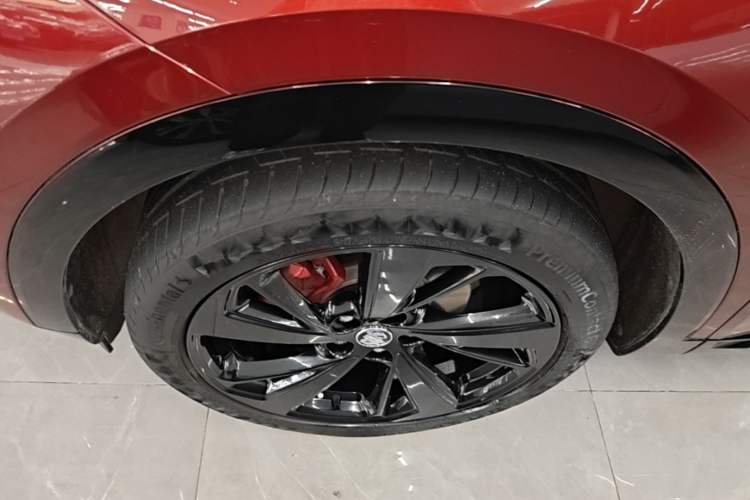 Used Buick Envision 2022 Encore S GS 4x4 Sport Edition Left Front Wheel Hub