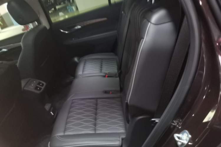 Used Buick Envision 2022 Encore Plus Avenir Aivia 7-Seater Edition Left Rear Seat