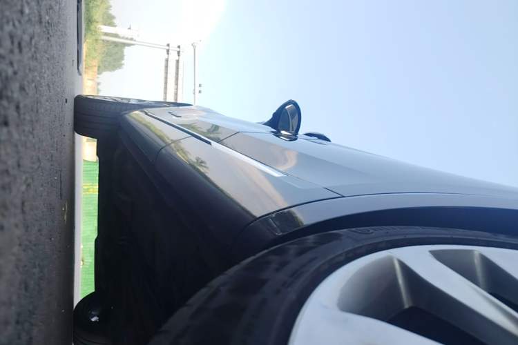 Used Buick Envision 2022 Encore S AWD Avenir Left Side Sill