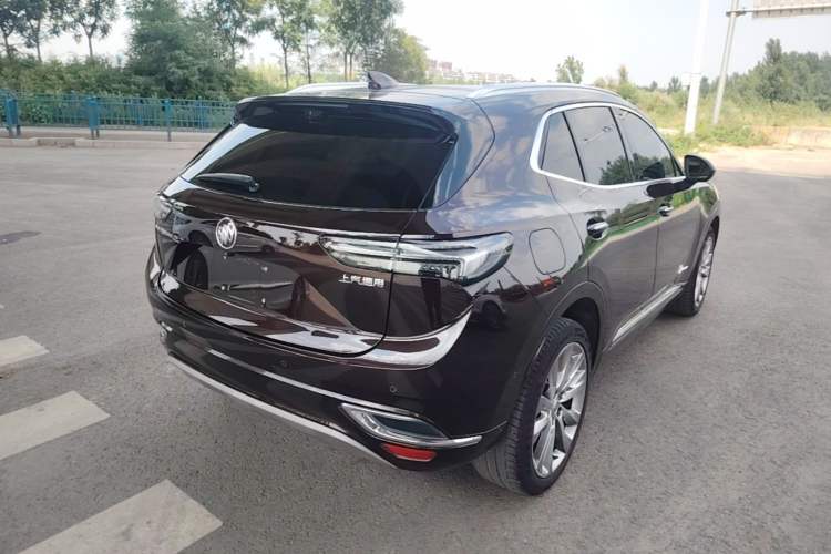 Used Buick Envision 2022 Encore S AWD Avenir Rear Right 45 Deg