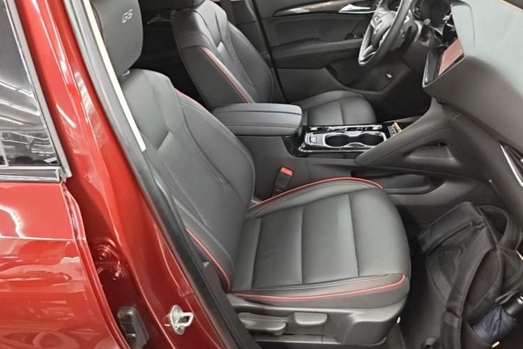 Used Buick Envision 2022 Encore S GS 4x4 Sport Edition Right Front Seat