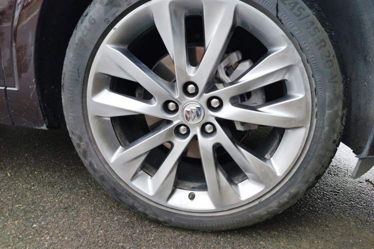 Used Buick Envision 2022 Encore Plus Avenir Aivia 7-Seater Edition Right Front Wheel Hub