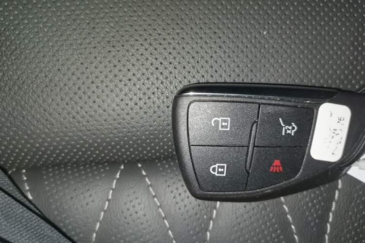 Used Buick Envision 2022 Encore Plus Avenir Aivia 7-Seater Edition Vehicle Key