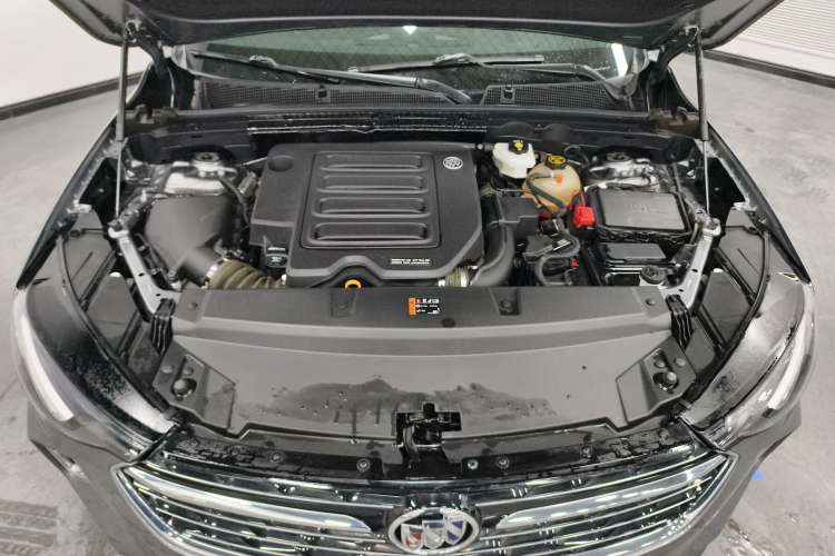 Used Buick Envision 2022 Facelift Encore S 552T Two-Wheel-Drive Luxury Model Engine Bay
