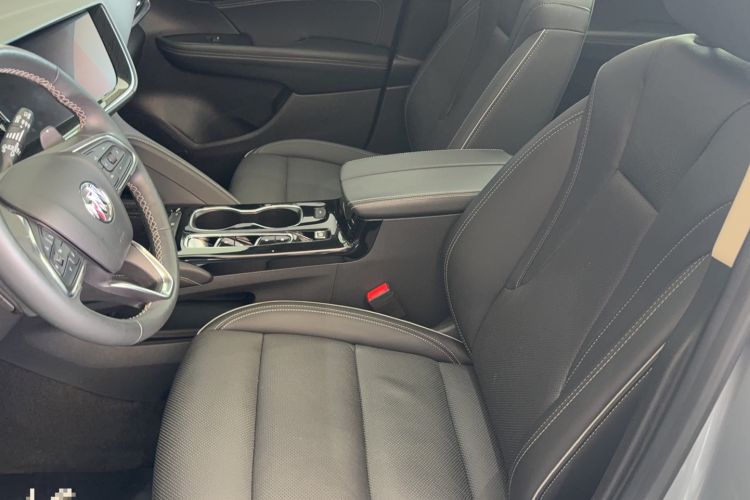 Used Buick Envision 2022 Encore Plus 652T Five-Seat Luxury Model Interior 2