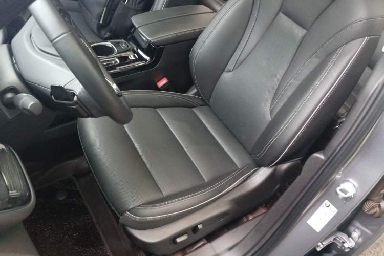 Used Buick Envision 2022 Encore S 652T Two-Wheel-Drive Luxury Model Left Front Seat