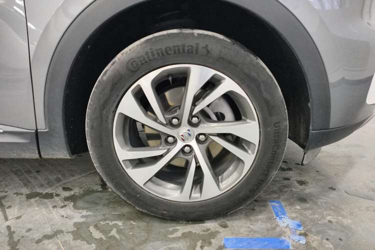 Used Buick Envision 2022 Facelift Encore S 552T Two-Wheel-Drive Luxury Model Left Front Wheel Hub