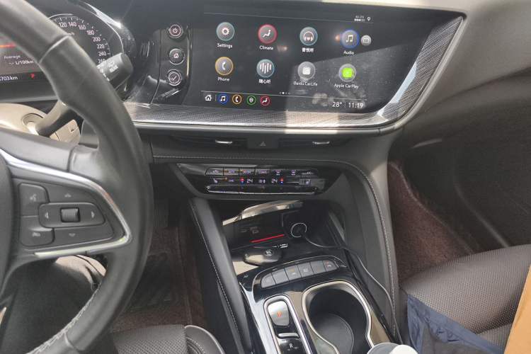 Used Buick Envision 2022 Encore Plus 652T Five-Seat Luxury Model Audio And AC Panel