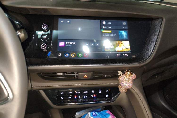 Used Buick Envision 2022 Facelift Encore S 552T Two-Wheel-Drive Luxury Model Audio And AC Panel