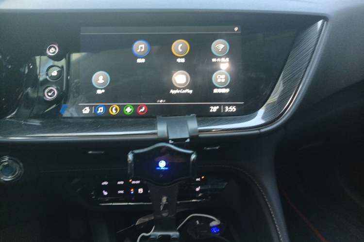 Used Buick Envision 2022 Encore Plus 652T Five-Seat Luxury Model Audio And AC Panel