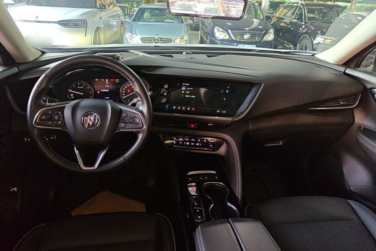 Used Buick Envision 2022 Encore Plus 652T Five-Seat Luxury Model Center Console