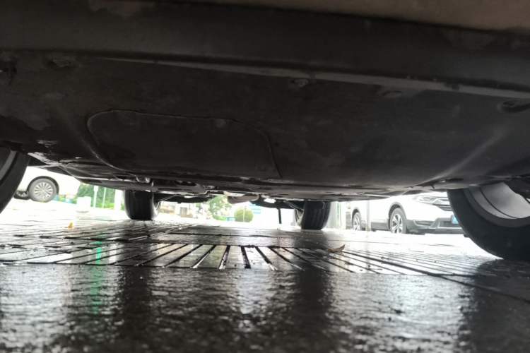 Used Buick Envision 2022 Encore S 552T Two-Wheel-Drive Luxury Model Chassis Front