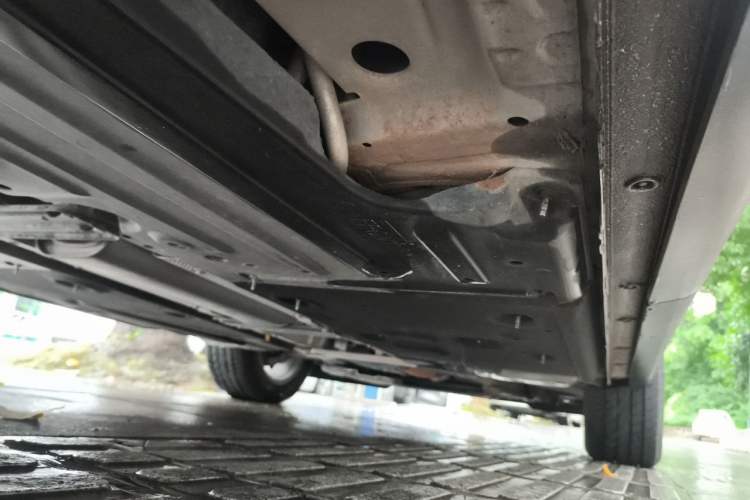 Used Buick Envision 2022 Encore S 552T Two-Wheel-Drive Luxury Model Chassis Rear Right