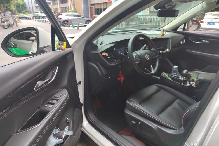 Used Buick Envision 2022 Encore Plus 652T Five-Seat Luxury Model Driver Seat
