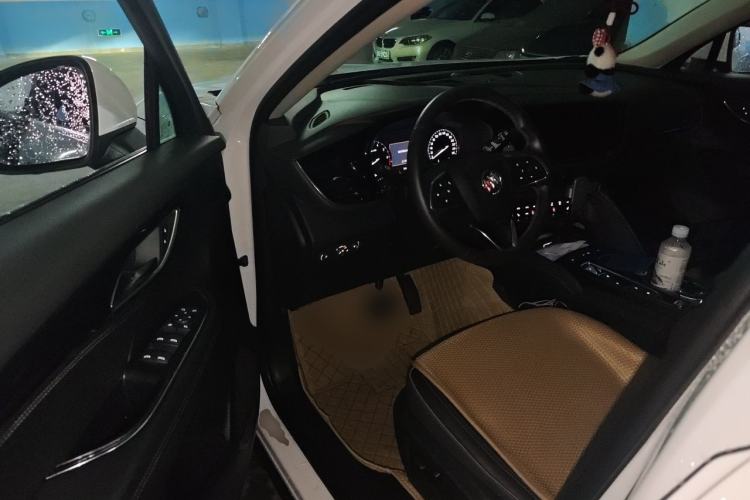 Used Buick Envision 2022 Encore S 552T Two-Wheel-Drive Luxury Model Driver Seat