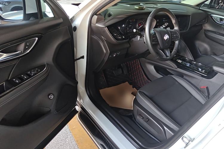 Used Buick Envision 2022 Encore Plus 652T Five-Seat Luxury Model Driver Seat