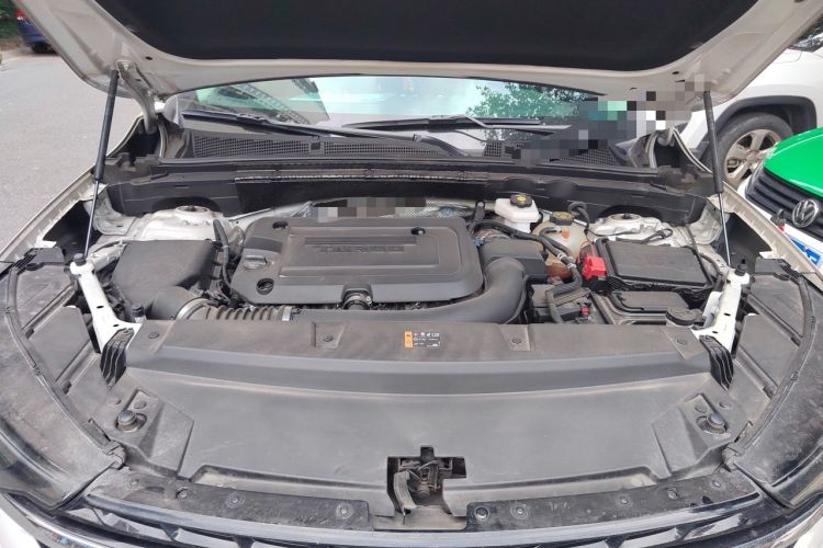 Used Buick Envision 2022 Encore Plus 652T Five-Seat Luxury Model Engine Bay