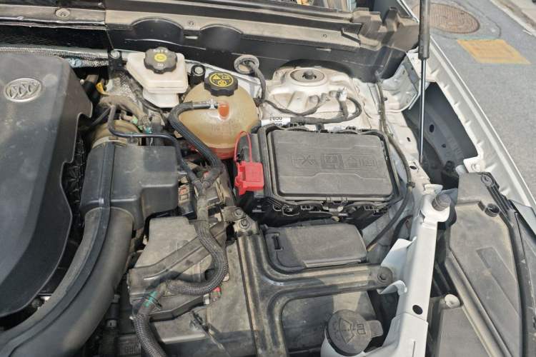 Used Buick Envision 2022 Encore S 552T Two-Wheel-Drive Luxury Model Engine Bay Left