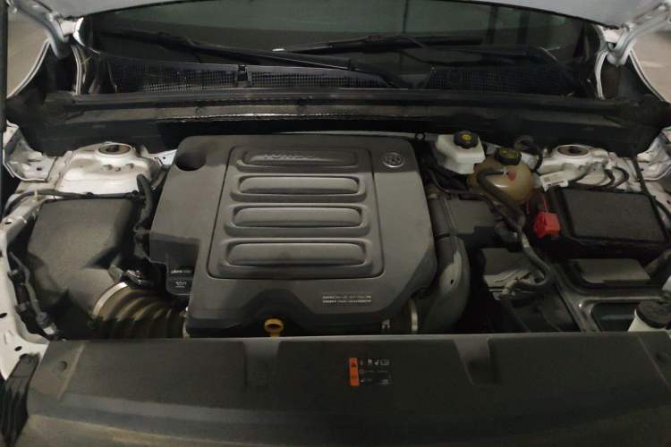 Used Buick Envision 2022 Encore S 552T Two-Wheel-Drive Luxury Model Engine Bay