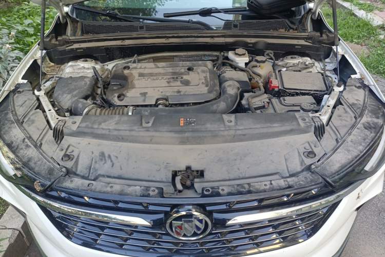 Used Buick Envision 2022 Encore Plus 652T Five-Seat Luxury Model Engine Bay