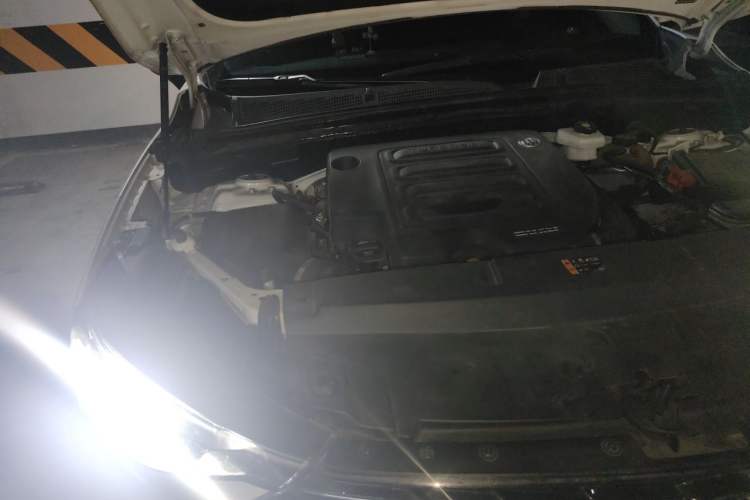 Used Buick Envision 2022 Encore S 552T Two-Wheel Drive Elite Model Engine Bay Right