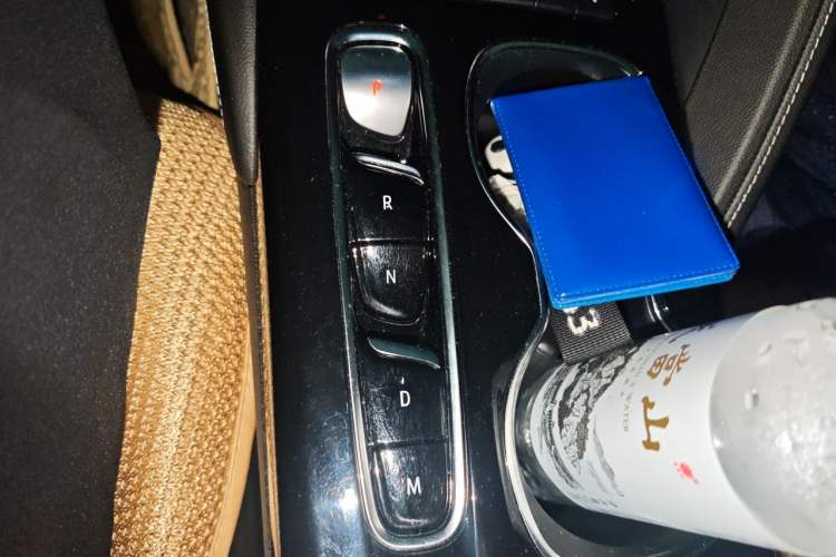 Used Buick Envision 2022 Encore S 552T Two-Wheel-Drive Luxury Model Gear Lever