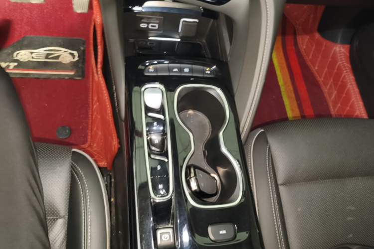 Used Buick Envision 2022 Facelift Encore S 552T Two-Wheel-Drive Luxury Model Gear Lever
