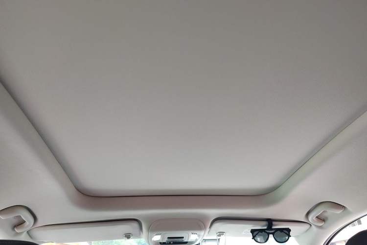 Used Buick Envision 2022 Encore Plus 652T Five-Seat Luxury Model Headliner